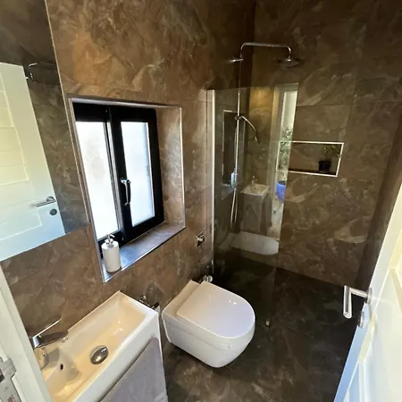 House In With Private Pool Sliema