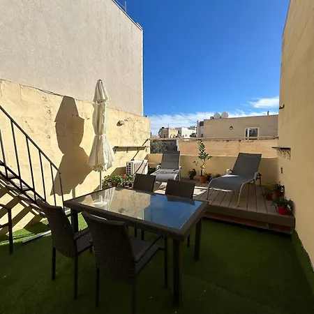 بيت للعطل House In With Private Pool سليمة