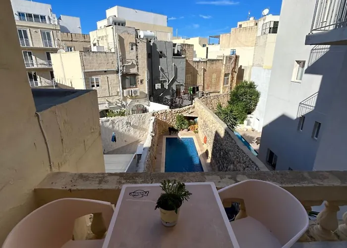 House In With Private Pool Сasa de vacaciones