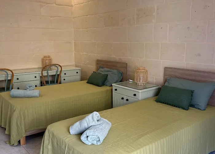 Сasa de vacaciones House In With Private Pool *