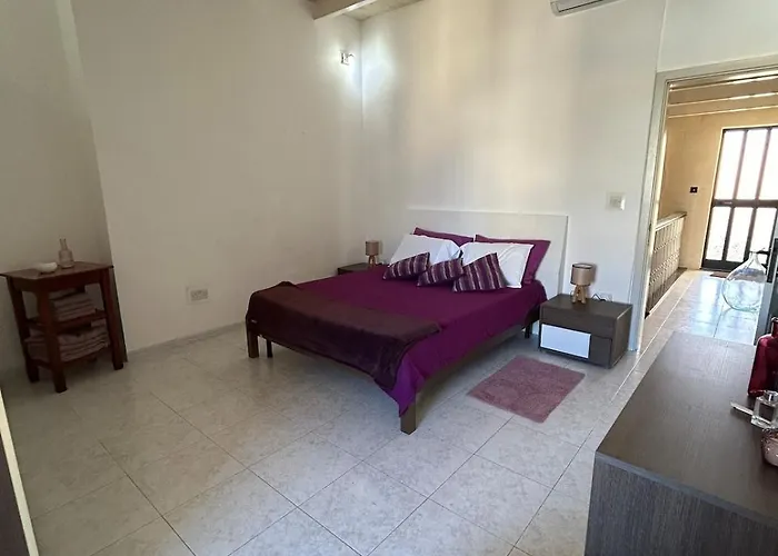 House In With Private Pool Sliema