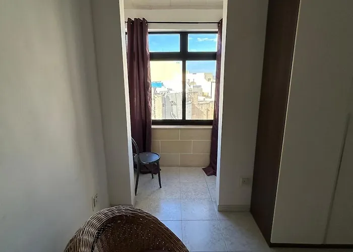 House In With Private Pool * Sliema