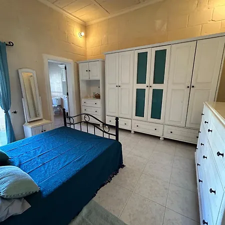 House In With Private Pool *