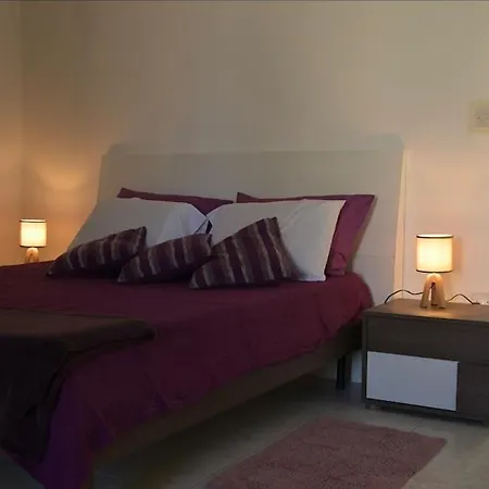 House In With Private Pool Sliema